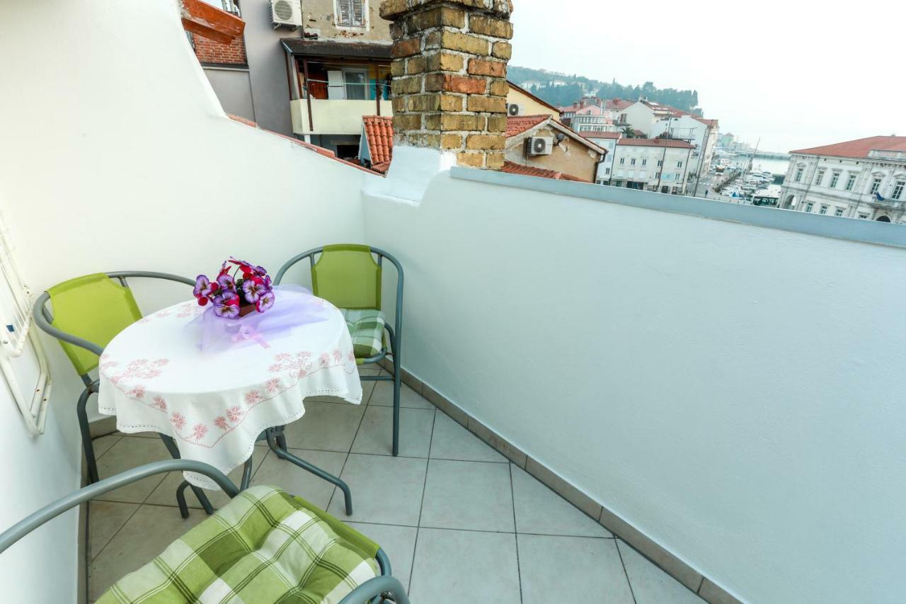 Apartments Pyros Piran Exterior photo